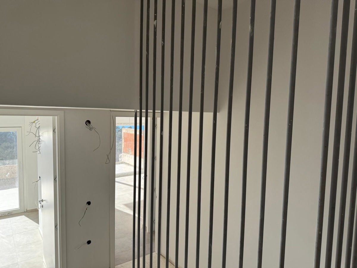 Novalja, Škuncini stani, villa moderna (238m2) in costruzione con piscina e vista panoramica sul mare