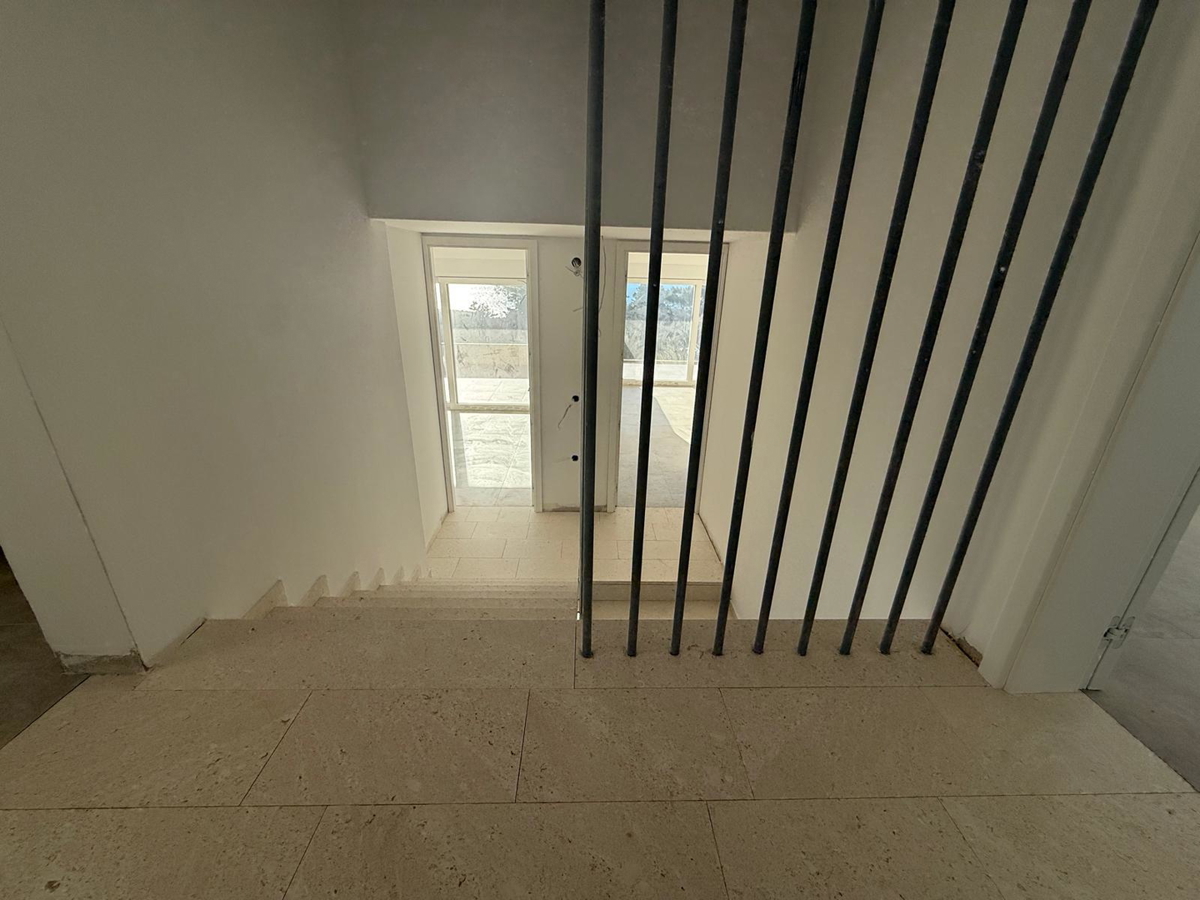 Novalja, Škuncini stani, villa moderna (238m2) in costruzione con piscina e vista panoramica sul mare