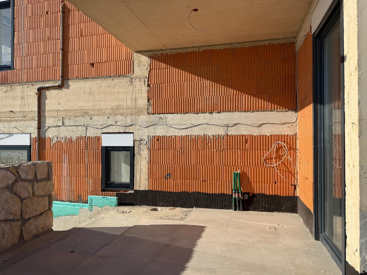 Novalja, Škuncini stani, villa moderna (238m2) in costruzione con piscina e vista panoramica sul mare