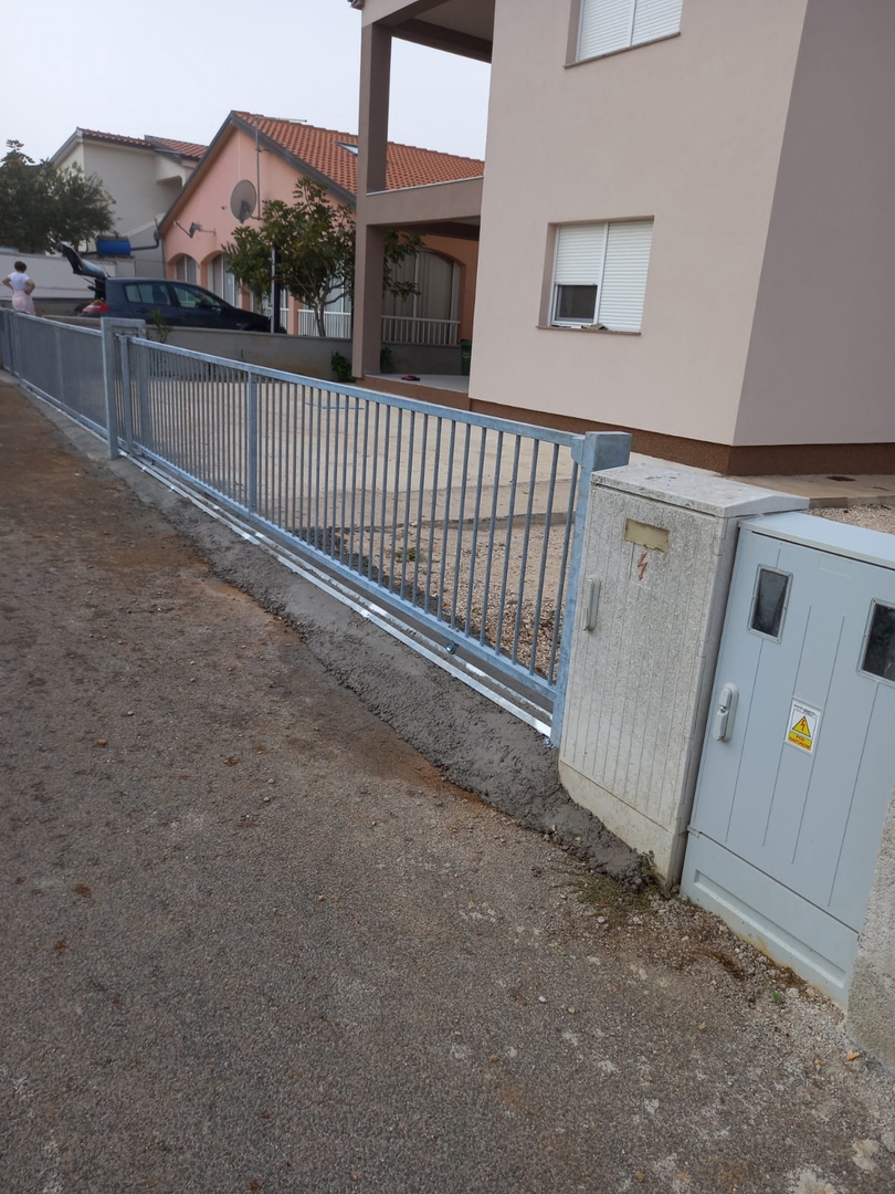 Vir, nuovo appartamento al primo piano (94 m2), 300 metri dalla spiaggia