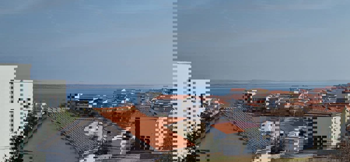 Vir, casa con 4 appartamenti (182 m2), a 150 metri dalla spiaggia