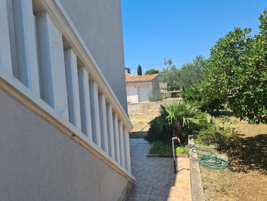 Sv. Filip i Jakov, casa in pietra ristrutturata (148,26) con vista mare