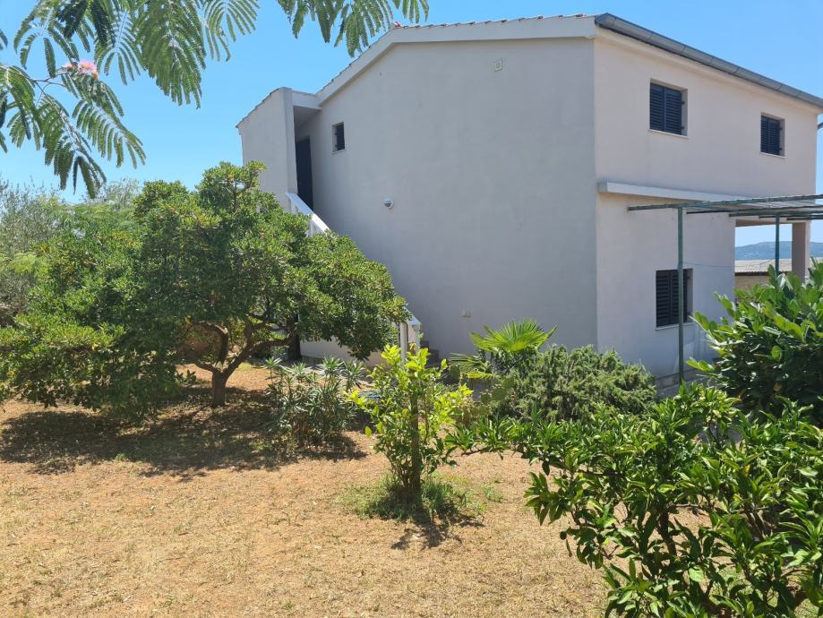 Sv. Filip i Jakov, casa in pietra ristrutturata (148,26) con vista mare