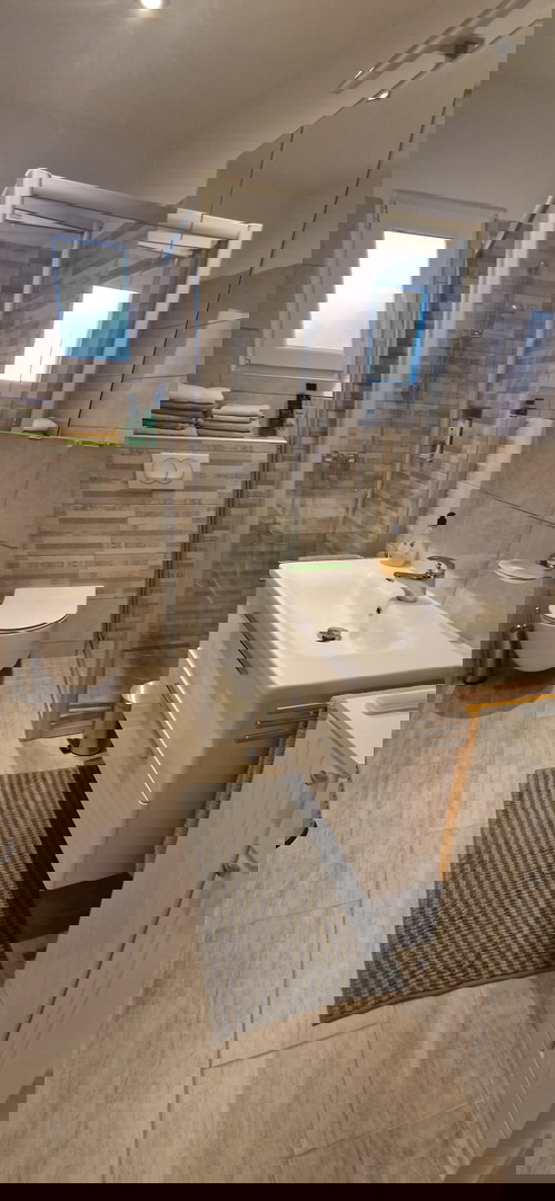 Turanj, villa a un piano di 250 m², con ampio giardino, a 150 metri dalla spiaggia