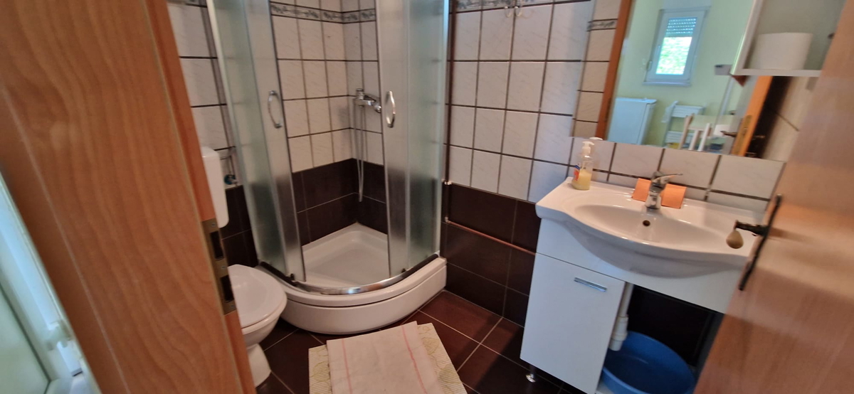 Nin, Casa con 6 unità abitative (396 m2), spaziosa!