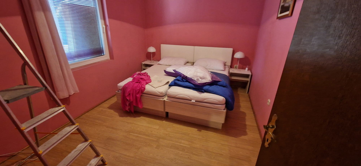 Vir, sud, casa con 3 appartamenti (207,69 m2) e garage, a 80 metri dal mare