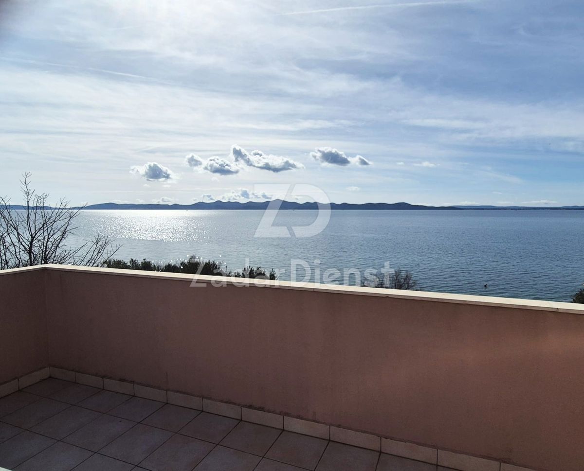 Meraviglioso appartamento SECONDA FILA SUL MARE