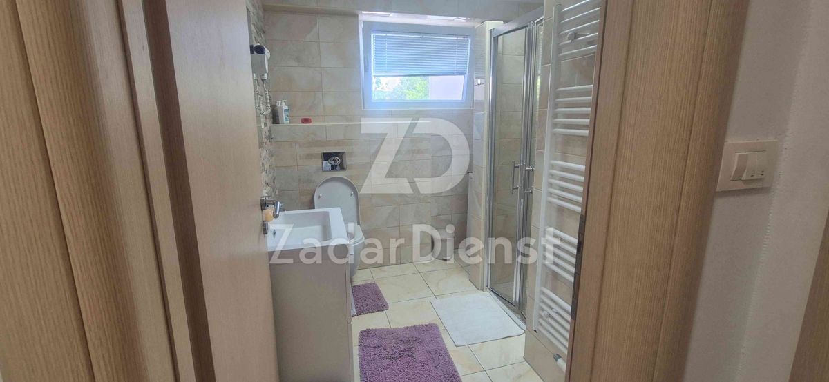 Casa con 2 unità abitative - seconda fila dal mare - Turanj