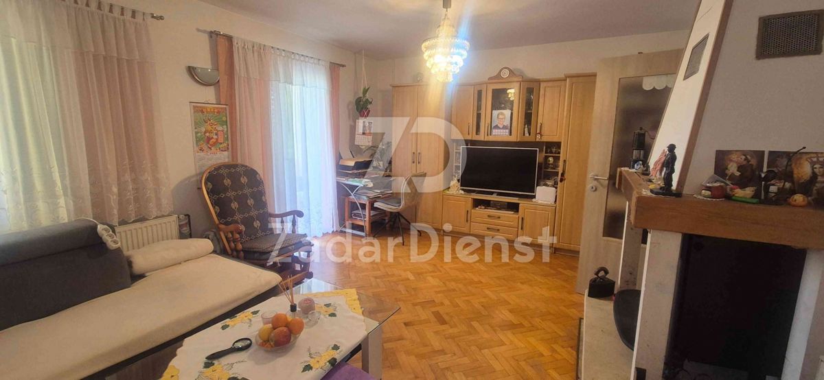 Casa con 2 unità abitative - seconda fila dal mare - Turanj