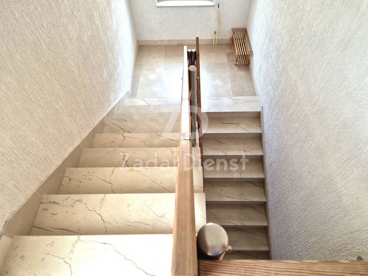 Casa di 240 m2, seconda fila sul mare a Kožino