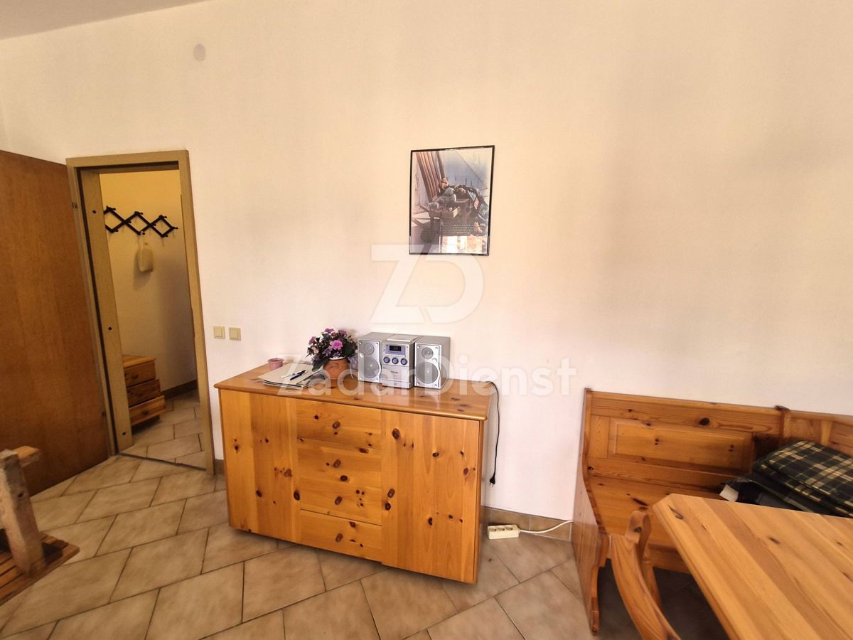 Casa di 240 m2, seconda fila sul mare a Kožino