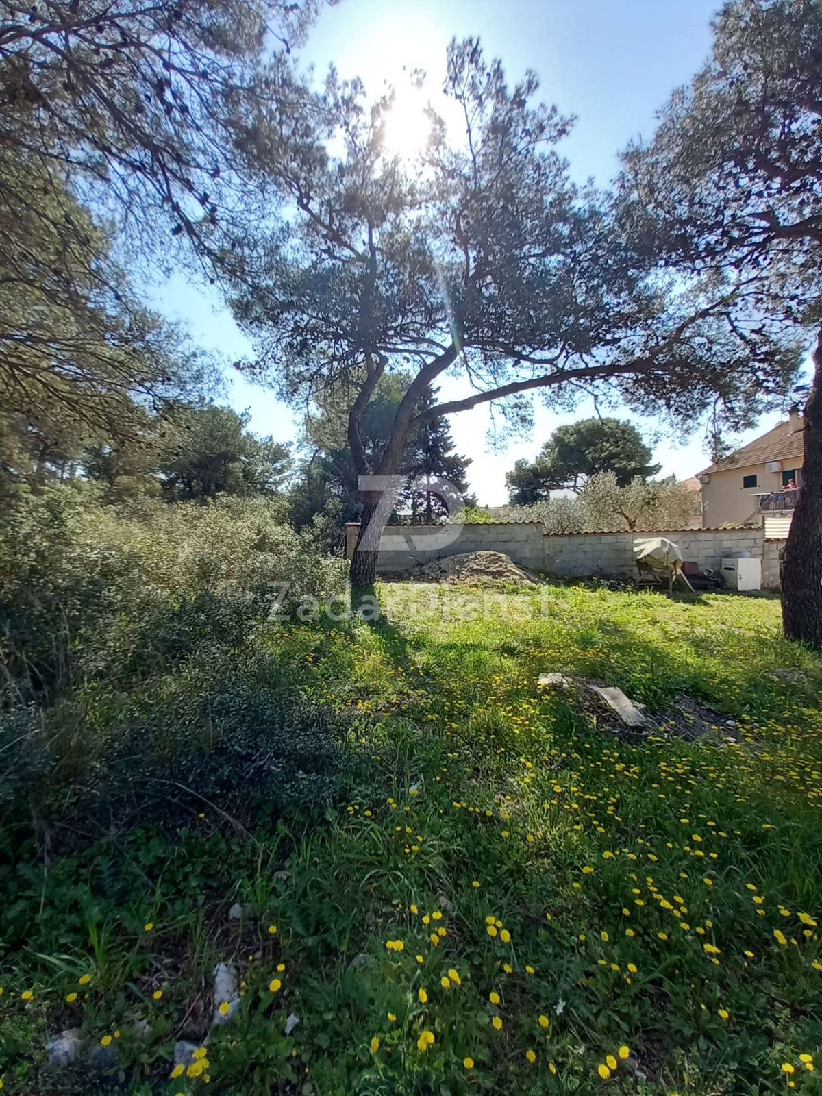 Terreno di 1756 m2 a Sv. Filip i Jakov