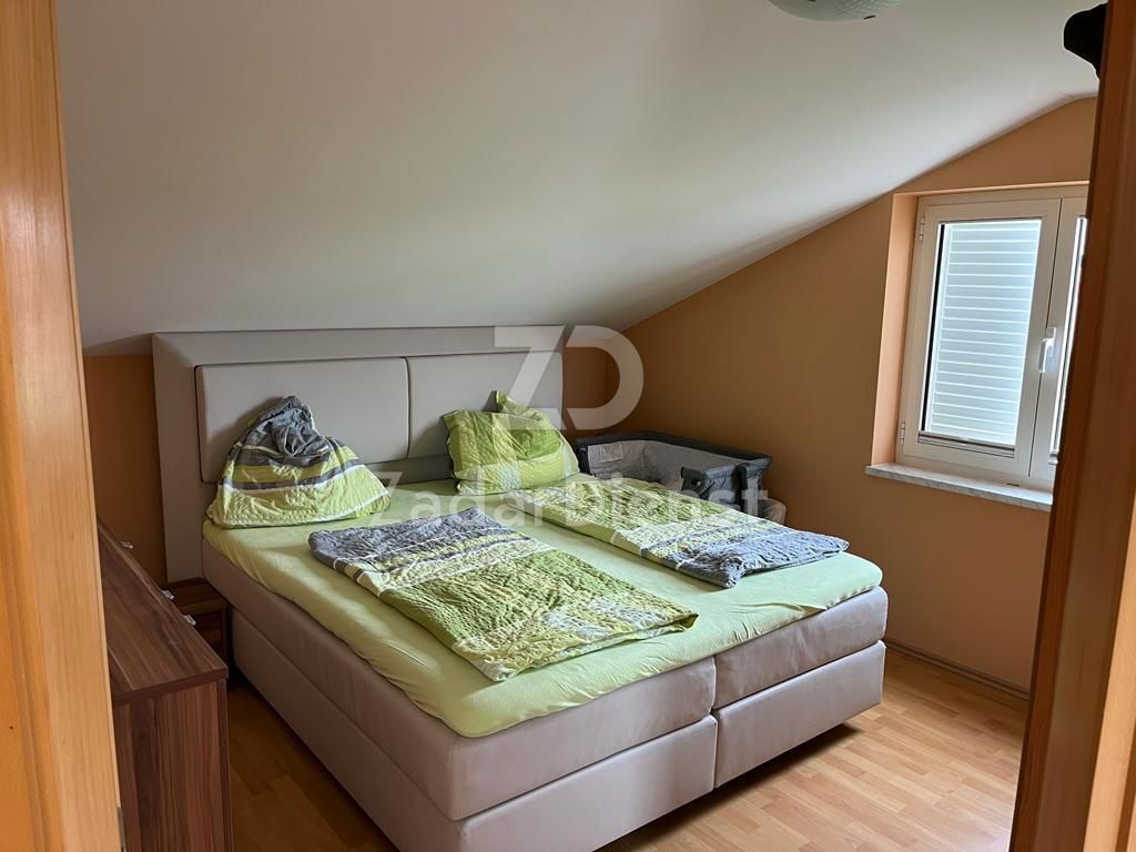 Appartamento di 75 m² con vista mare a Sukošan