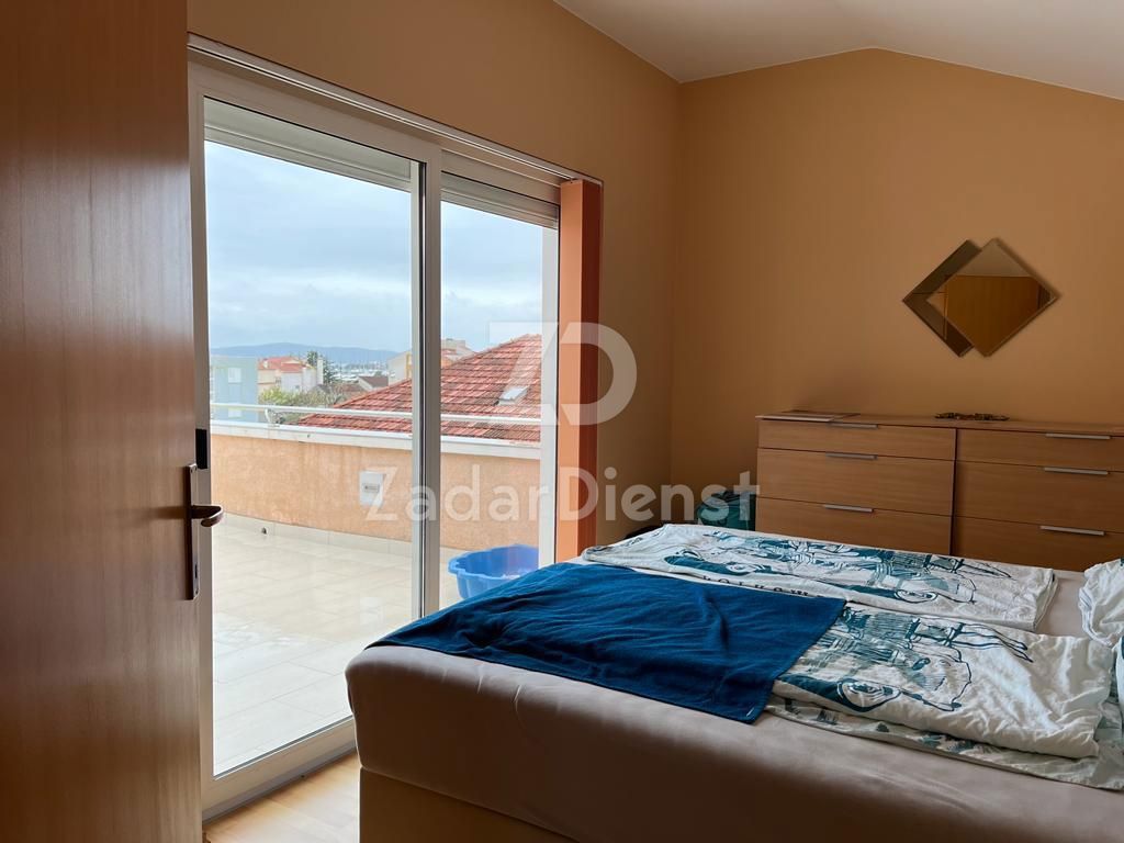Appartamento di 75 m² con vista mare a Sukošan