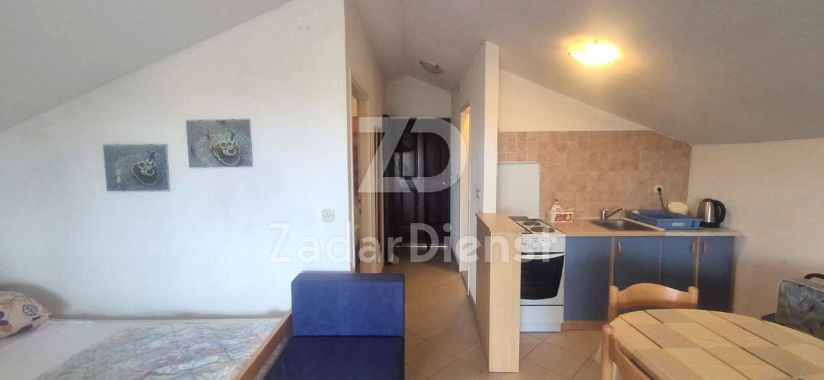 Casa con 2 unità abitative e vista sul mare a Privlaka