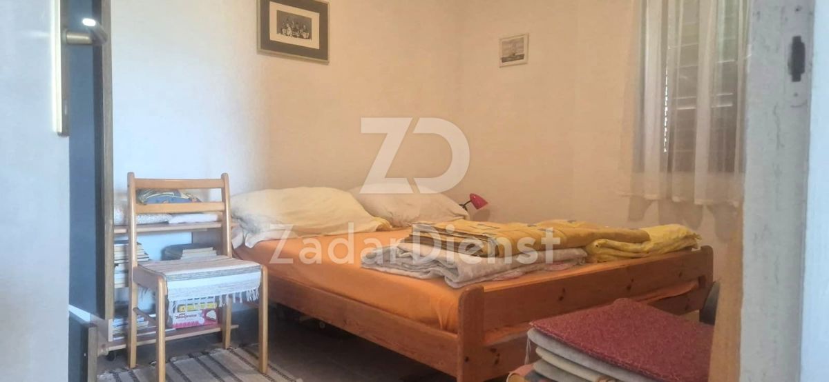 Casa con 2 unità abitative e vista sul mare a Privlaka