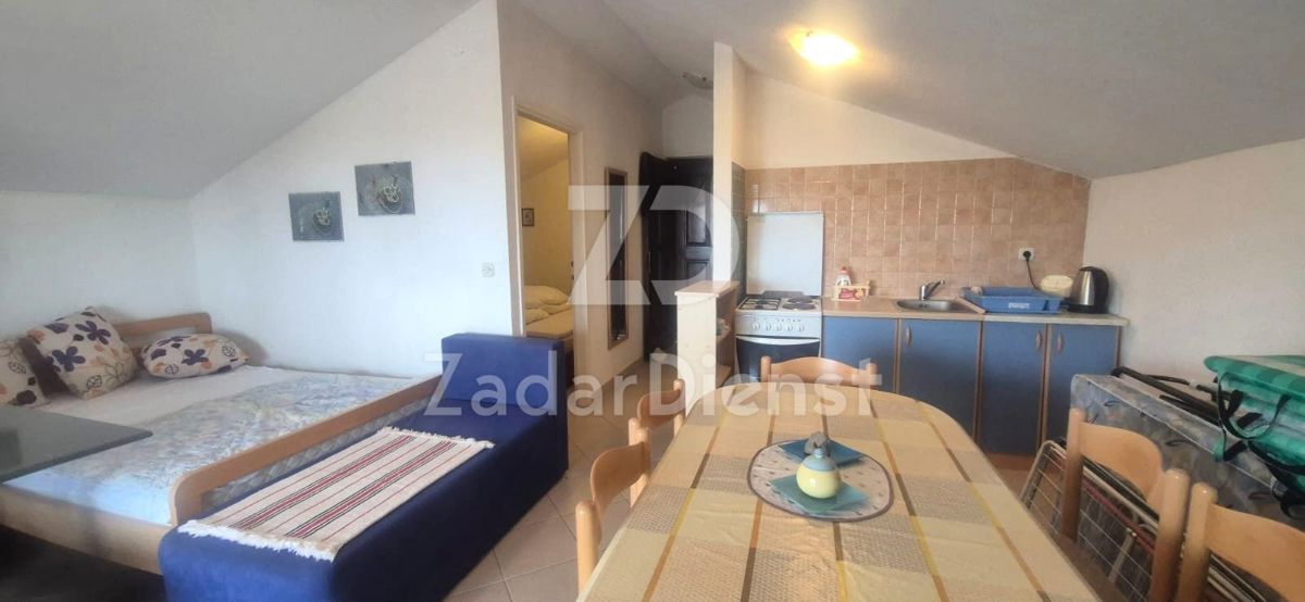 Casa con 2 unità abitative e vista sul mare a Privlaka