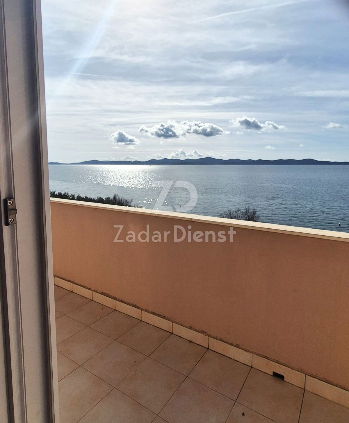 Splendido appartamento, secondo fila dal mare a Kožino (Zara)