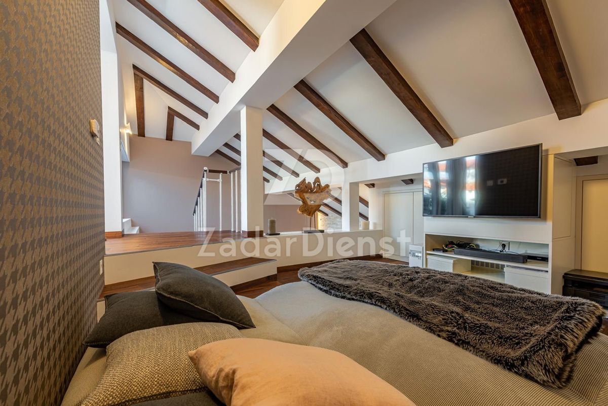 Lussuoso appartamento duplex in una posizione attraente