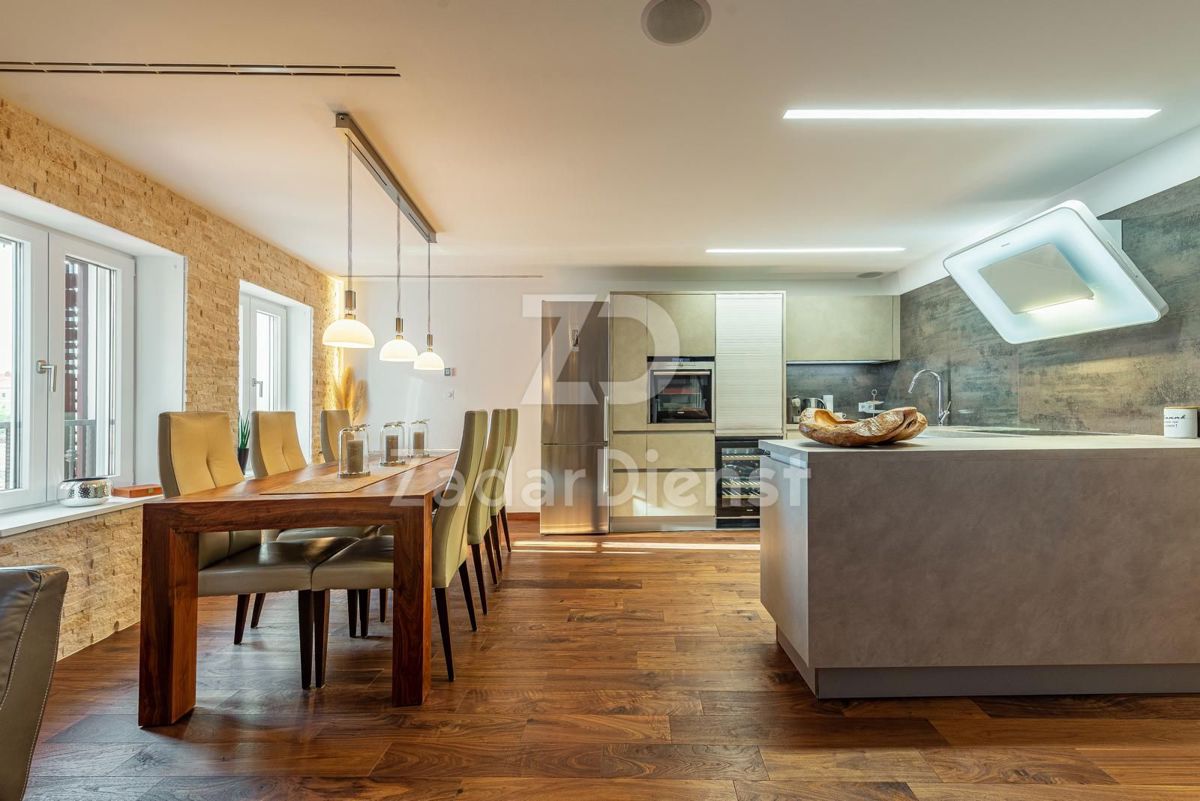 Lussuoso appartamento duplex in una posizione attraente