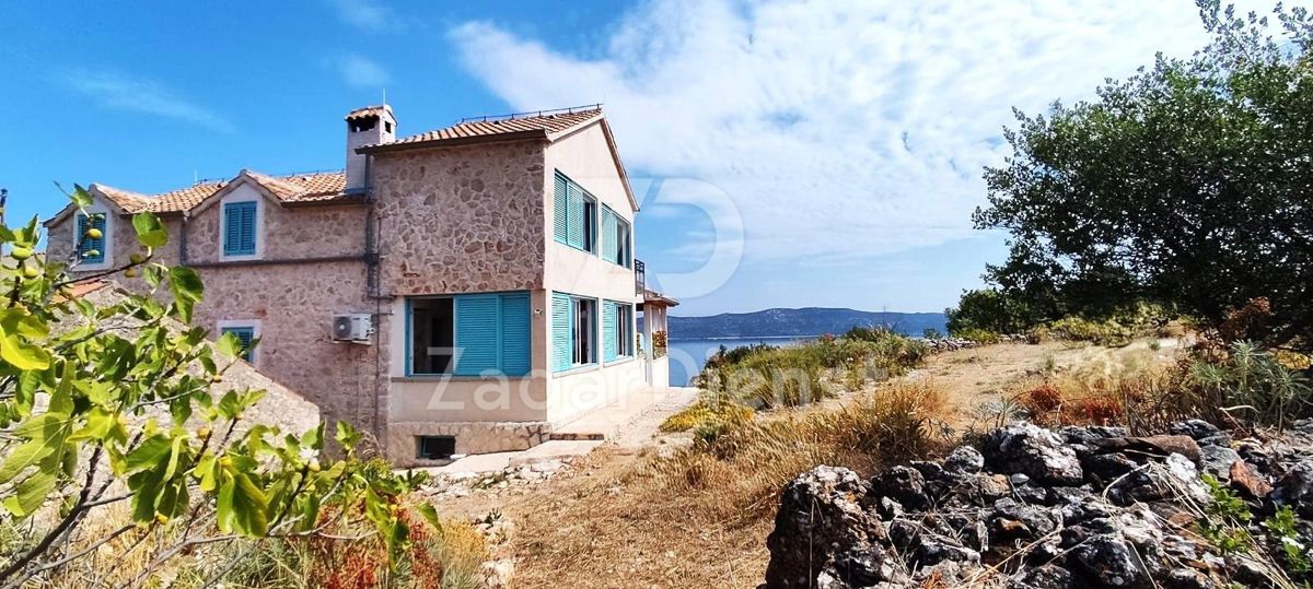 Bellissima casa con vista aperta sul mare