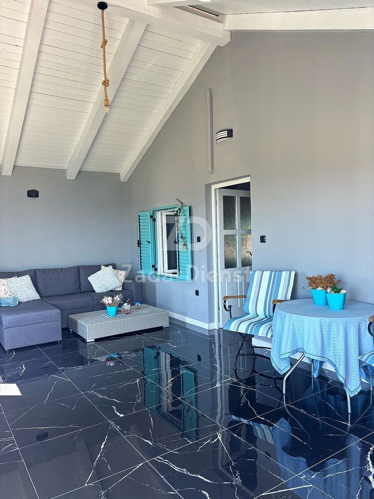 Bellissima casa con vista aperta sul mare