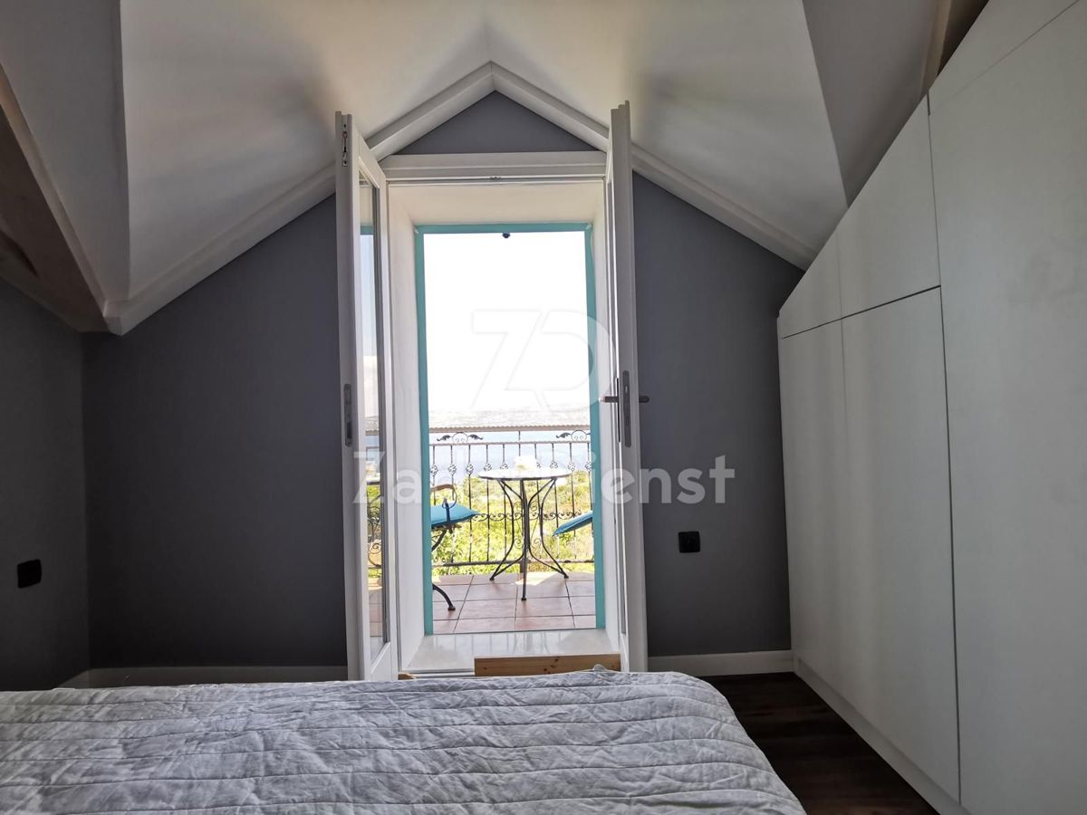 Bellissima casa con vista aperta sul mare