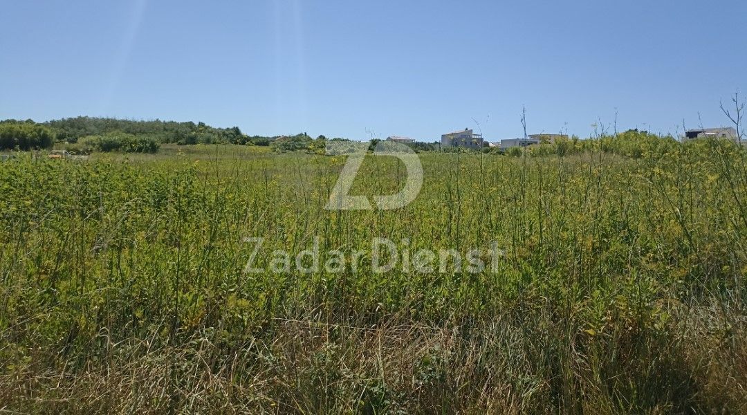 Terreno di 1818 m2 con vista mare a Privlaka