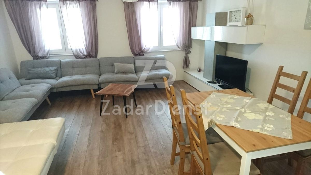 Casa con 3 appartamenti e vista mare