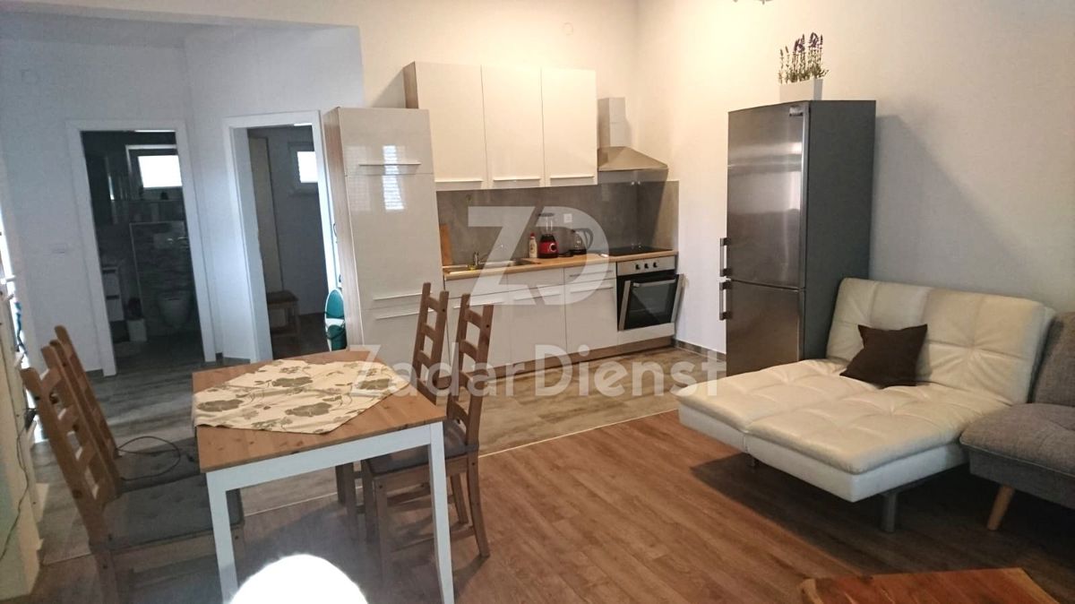 Casa con 3 appartamenti e vista mare