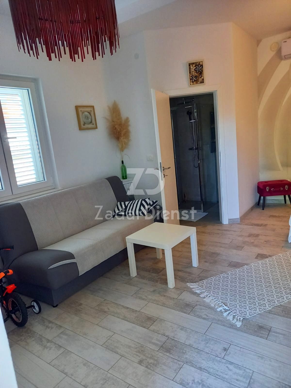 Casa con 3 appartamenti e vista mare