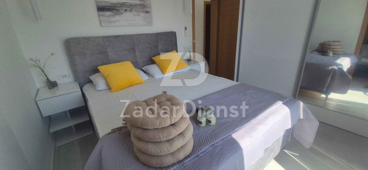 Casa moderna con piscina sull'isola di Vir
