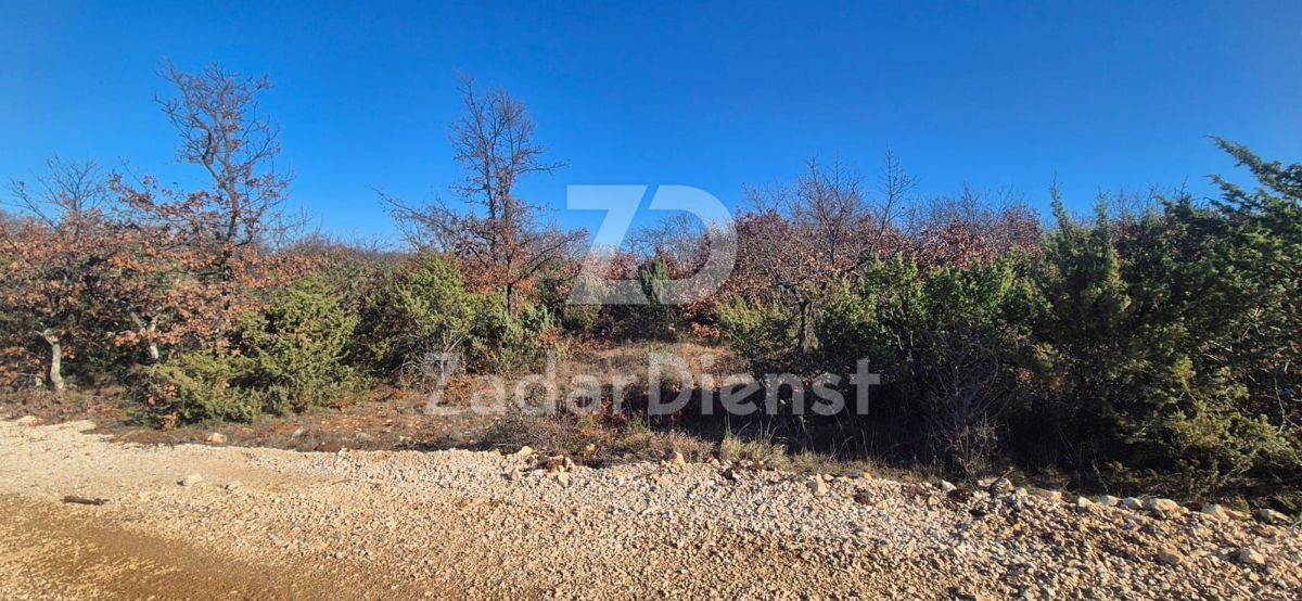 Terreno di 1068 m2 in ottima posizione a Murvica