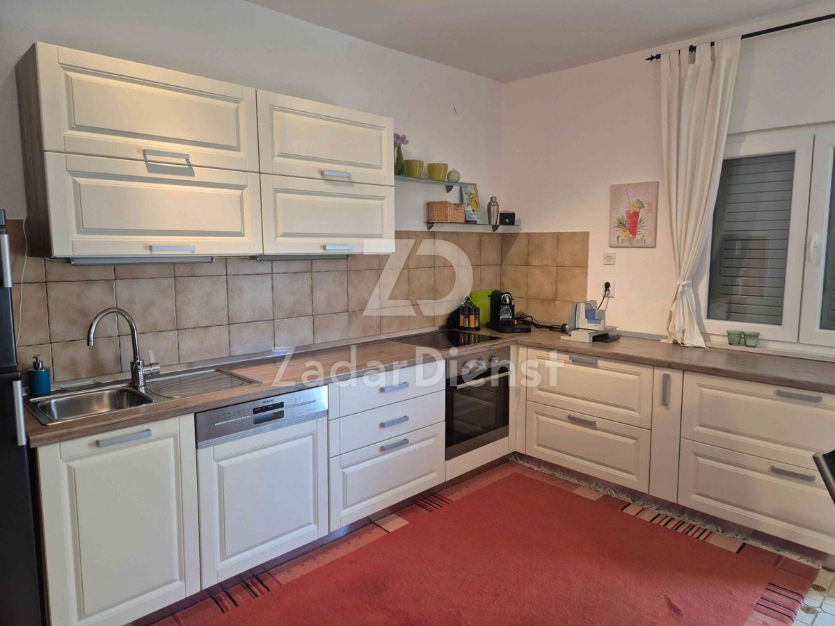 Bellissima casa con 3 unità abitative a Gornji Karin