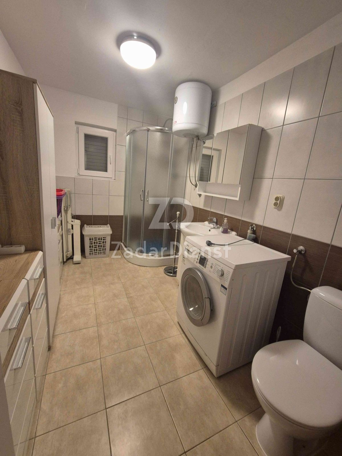 Bellissima casa con 3 unità abitative a Gornji Karin