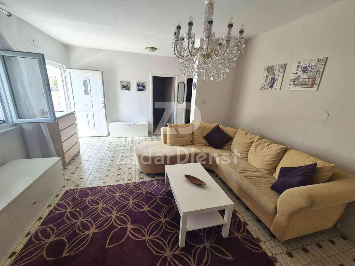 Bellissima casa con 3 unità abitative a Gornji Karin