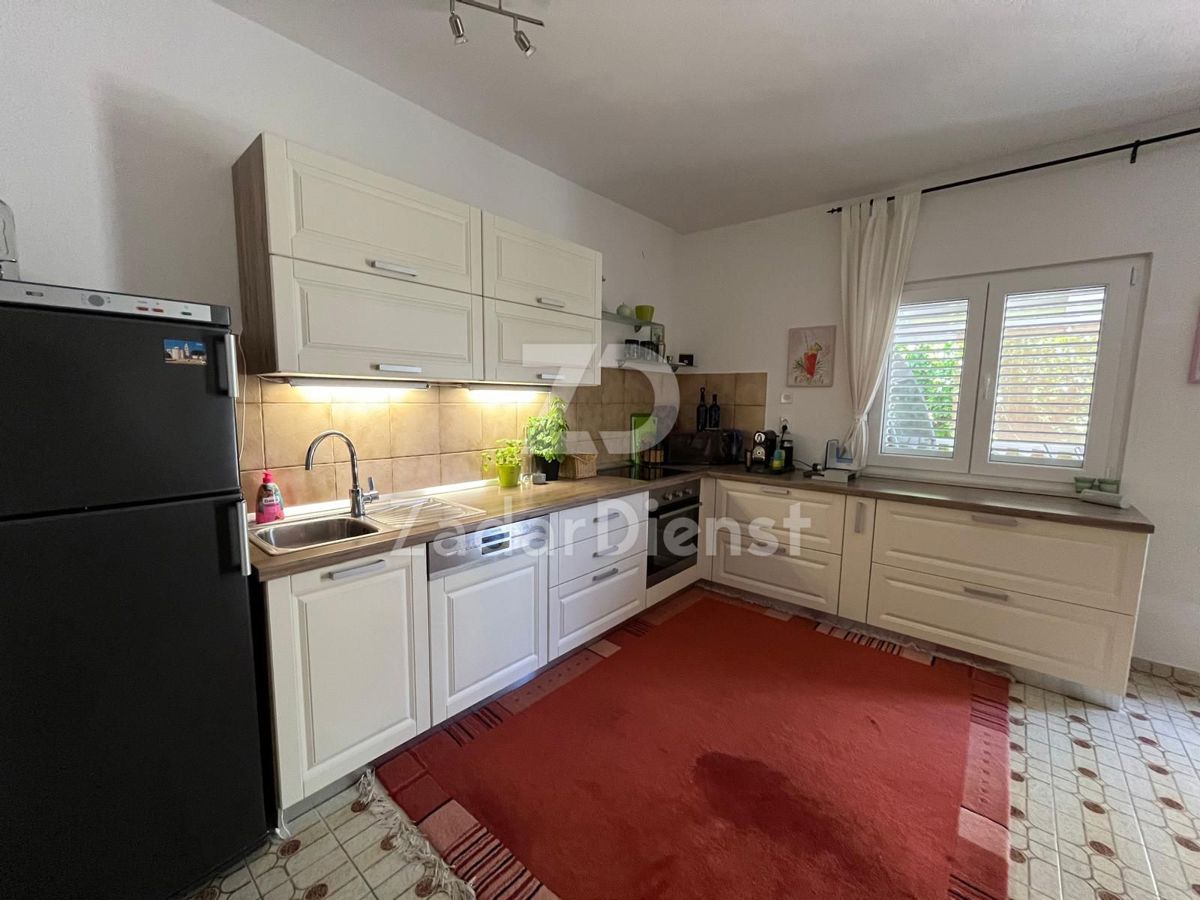 Bellissima casa con 3 unità abitative a Gornji Karin