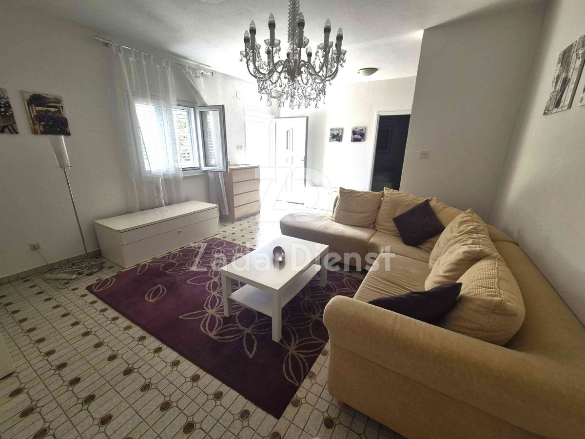 Bellissima casa con 3 unità abitative a Gornji Karin