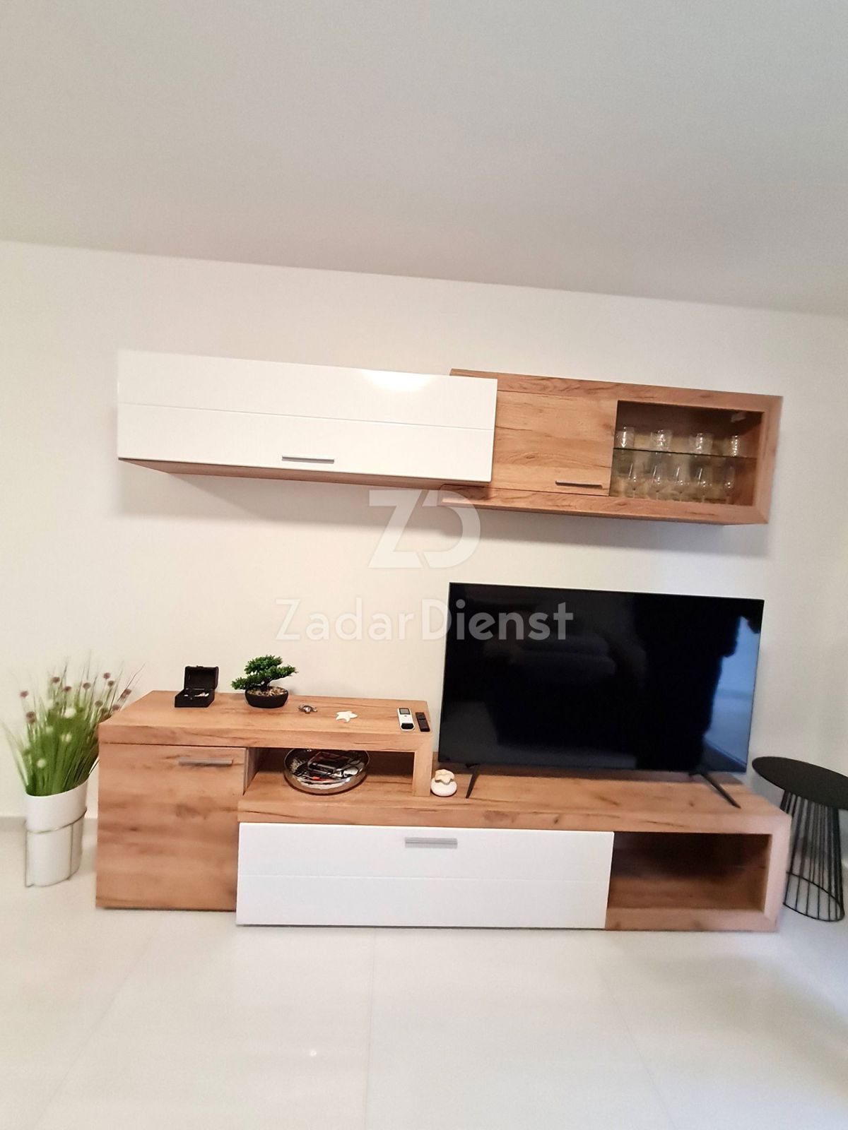 Appartamento moderno con vista mare a Sukošan