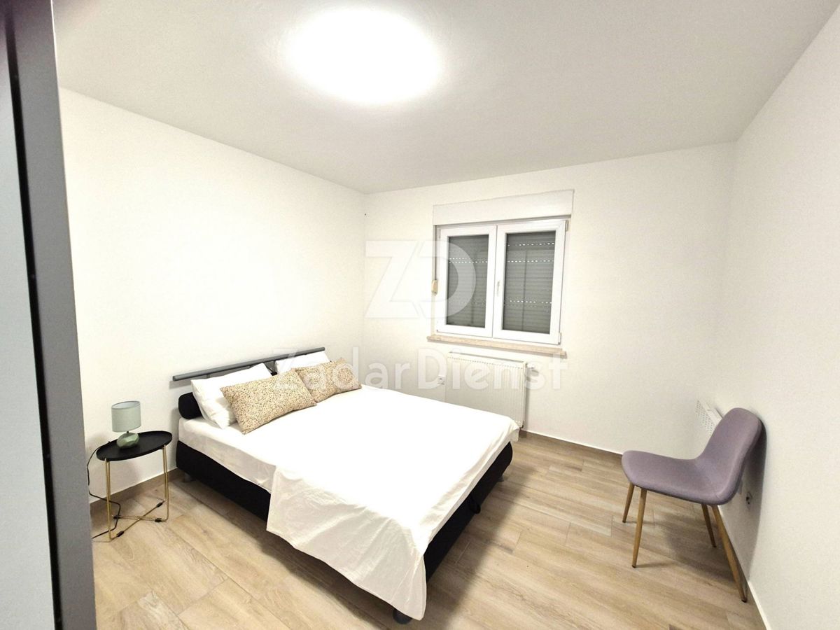 Appartamento moderno con vista mare a Sukošan