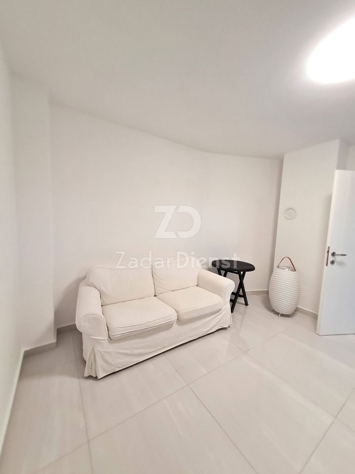 Appartamento moderno con vista mare a Sukošan