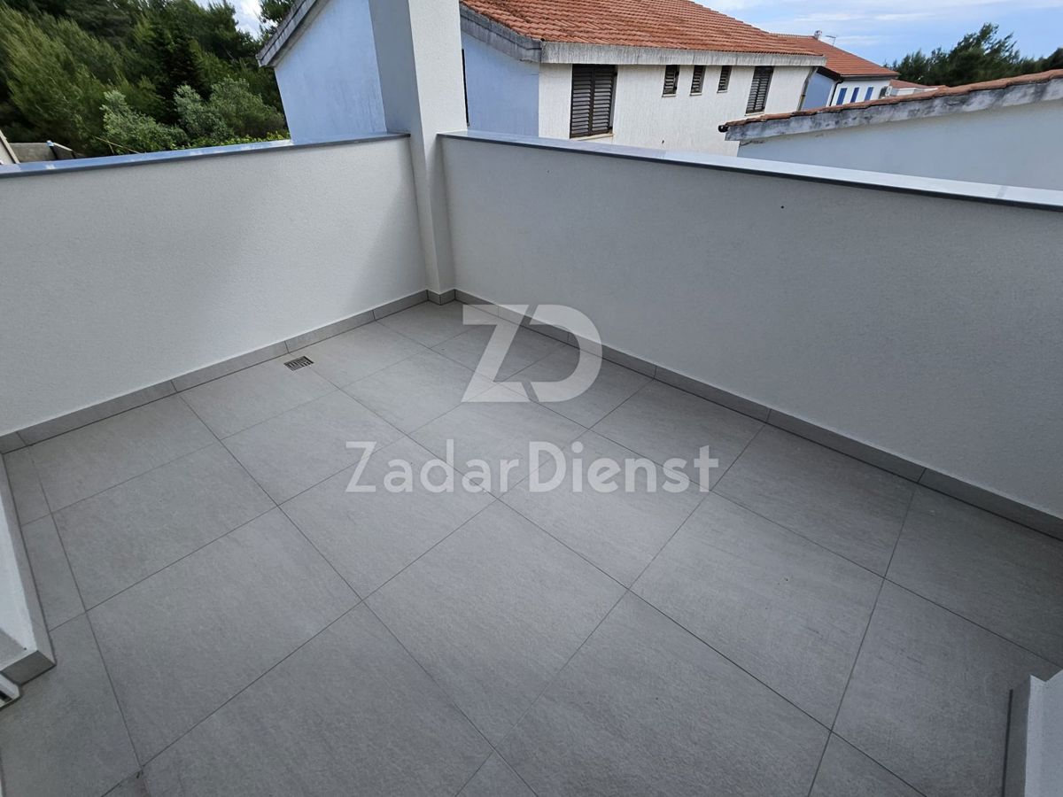 Appartamento al piano terra di 62 m2 in una nuova costruzione sull'isola di Vir