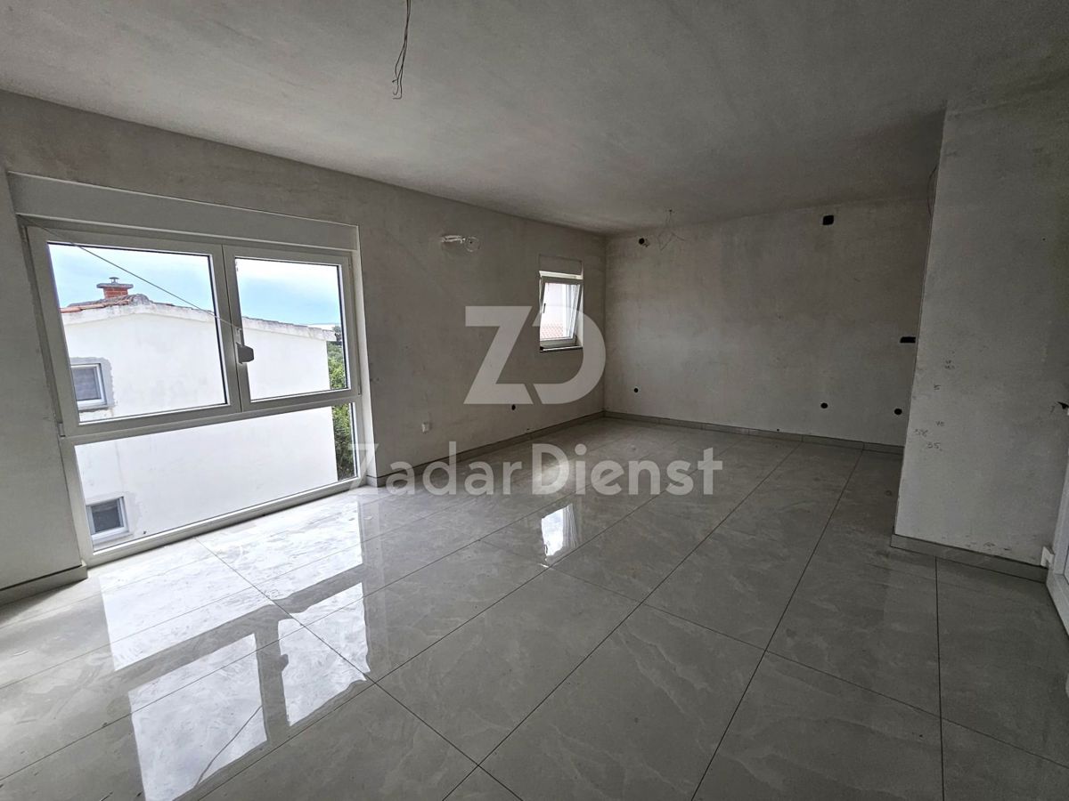 Appartamento al piano terra di 62 m2 in una nuova costruzione sull'isola di Vir