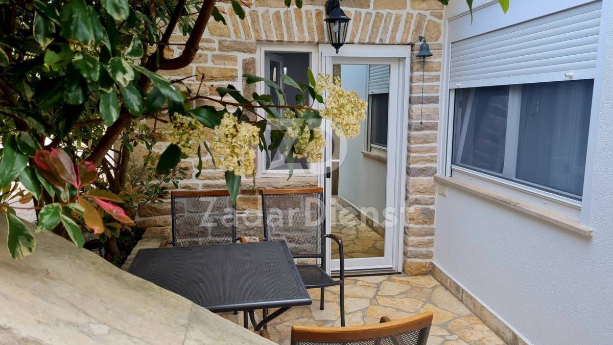 Appartamento in una splendida posizione, fronte mare a Posedarje