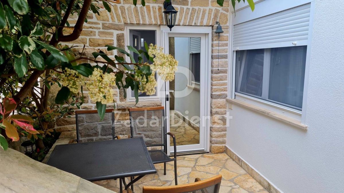 Appartamento in una splendida posizione, fronte mare a Posedarje