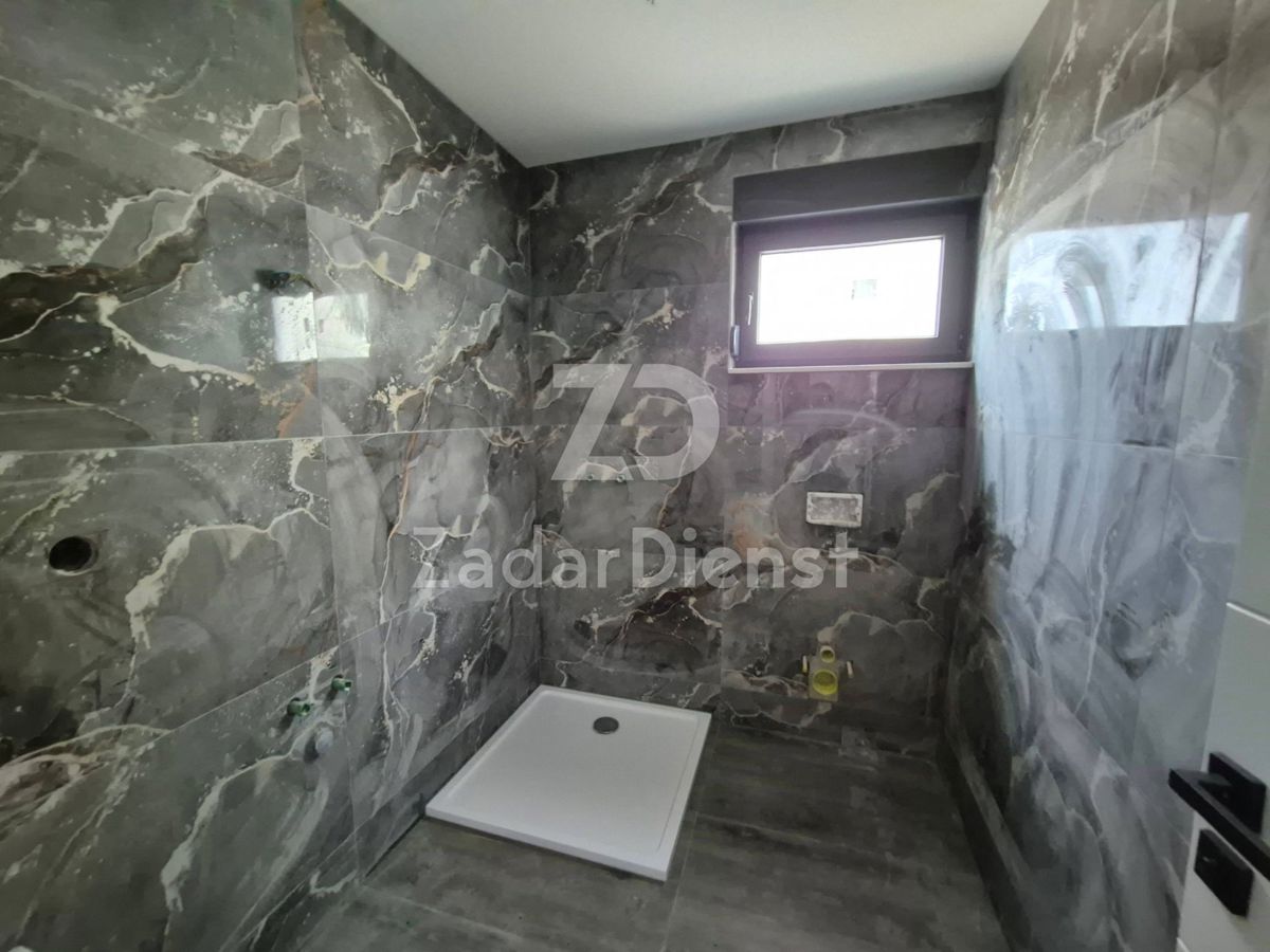 Appartamento di 151,85 m2, prima fila sul mare sull'isola di Vir