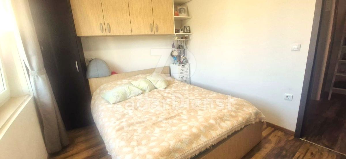 Bellissimo appartamento con vista mare a Zara