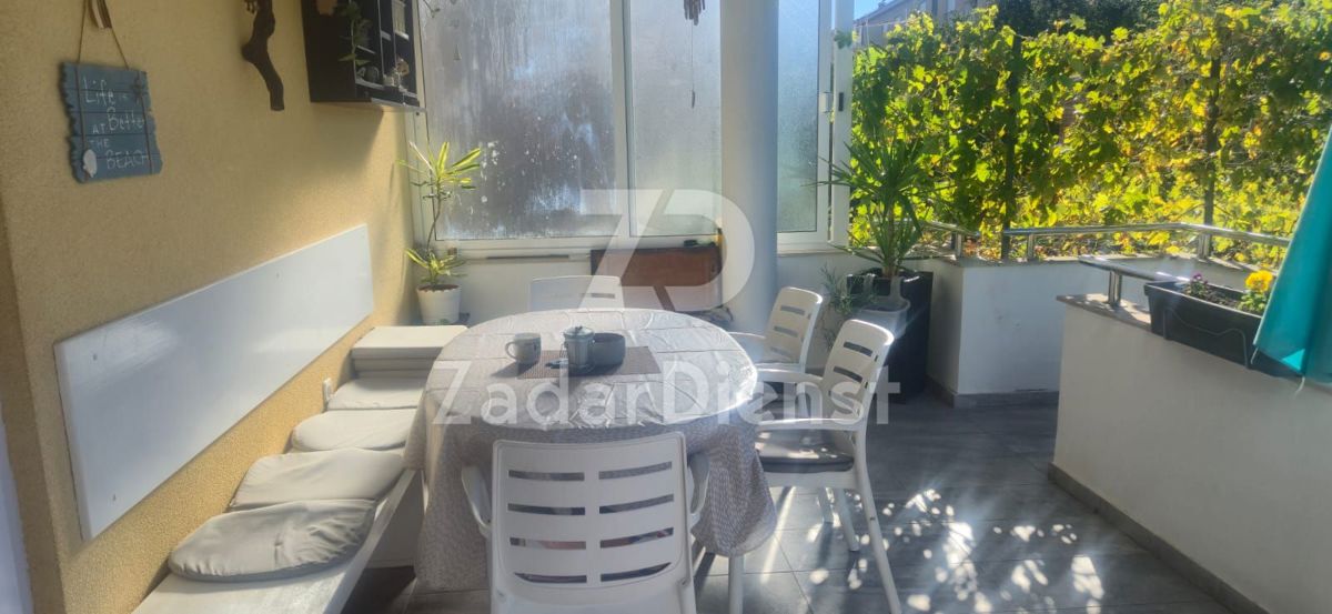 Bellissimo appartamento con vista mare a Zara