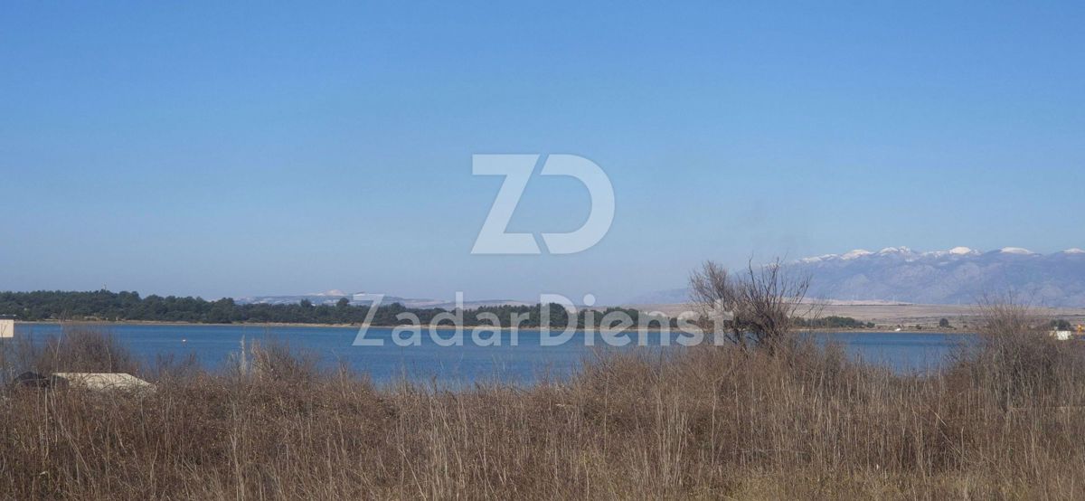 Terreno di 1526 m2, con vista sul mare a Privlaka