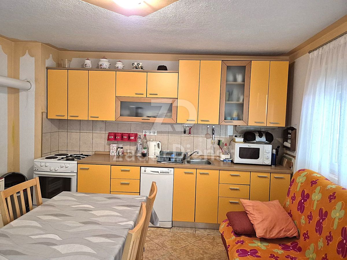 Bellissima casa con 2 unità abitative e vista mare